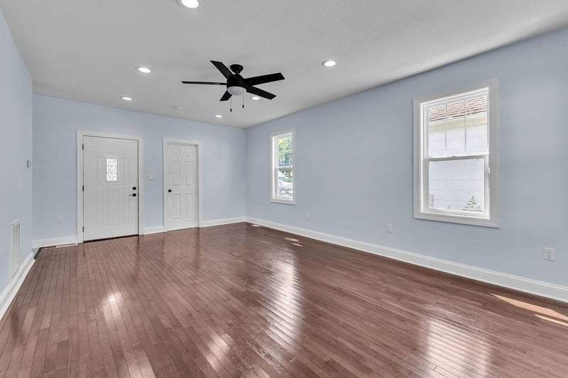 825 S 19th St, St Joseph, MO 64507