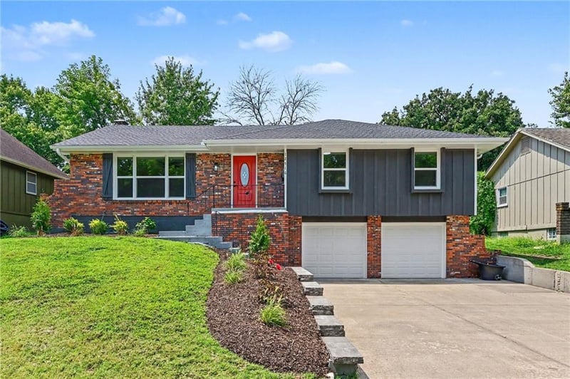 12516 Craig Ave, Grandview, MO 64030
