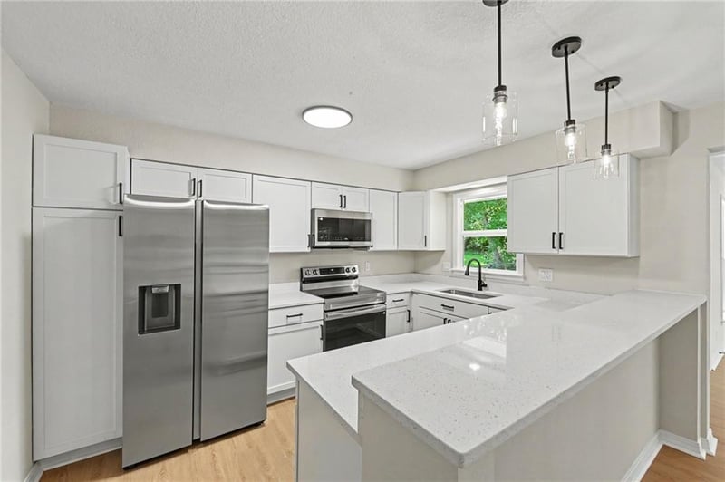 12516 Craig Ave, Grandview, MO 64030