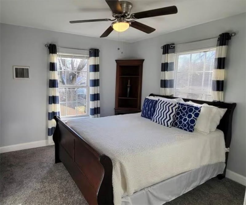 1511 E 49th St, Kansas City, MO 64110