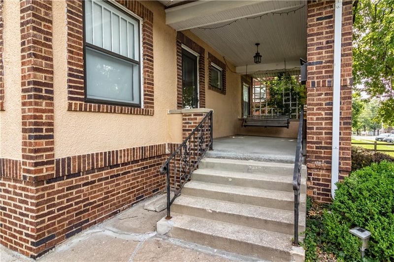 213 Broad St, Warrensburg, MO 64093