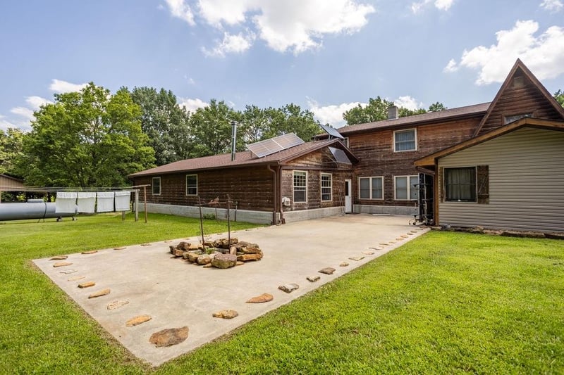521 Nw 30th Ln, Lamar, MO 64759