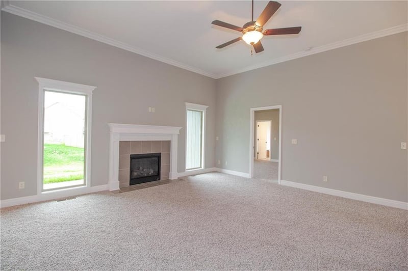 3316 NW 93rd St, Kansas City, MO 64154