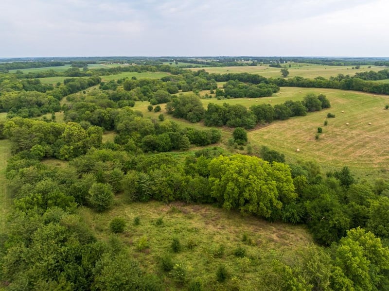 000 SE Mcbee Chapel Rd, Braymer, MO 64624