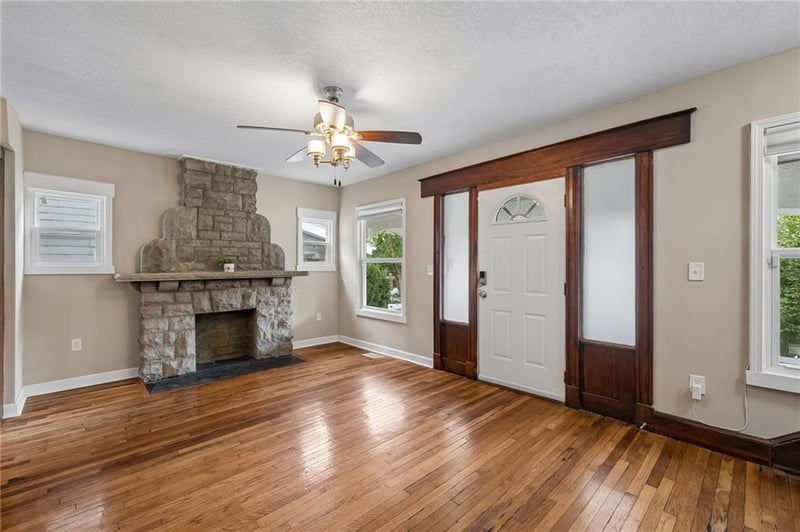 4115 Chestnut Ave, Kansas City, MO 64130