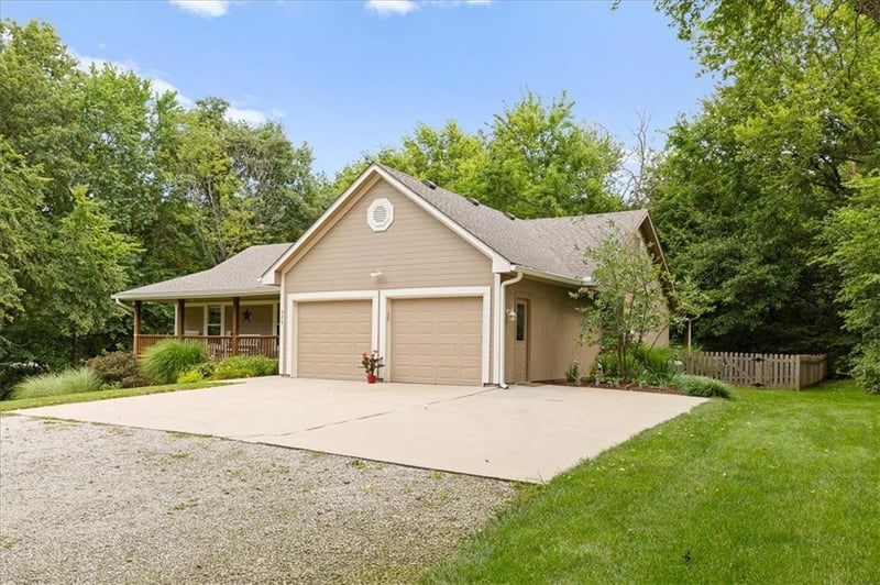 525 NW 1891 Rd, Kingsville, MO 64061