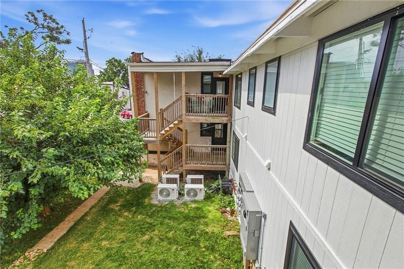 4335 Mercier St, Kansas City, MO 64111