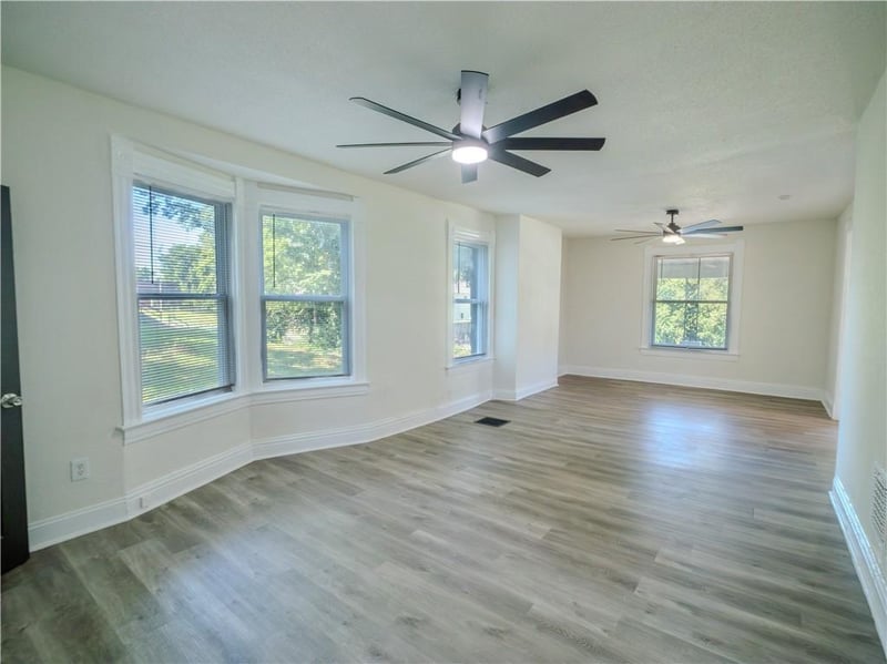 2011 Montgall Ave, Kansas City, MO 64127