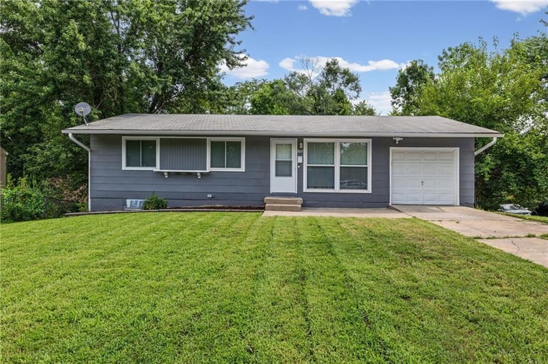 7612 E 51st Ter, Kansas City, MO 64129
