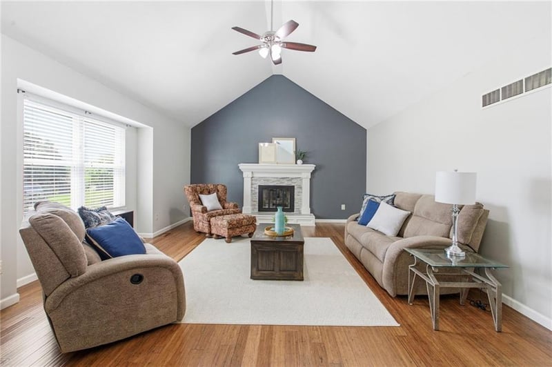 19432 E 11th Ter N, Independence, MO 64056