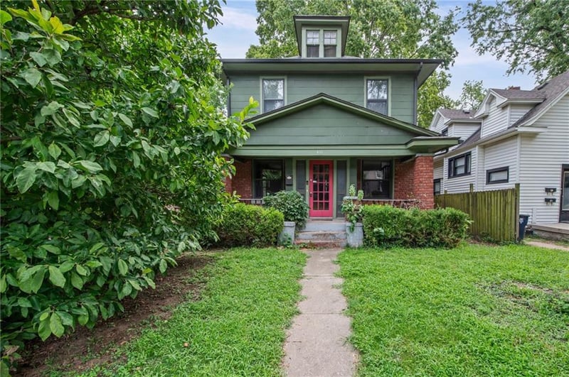4111 Holly St, Kansas City, MO 64111