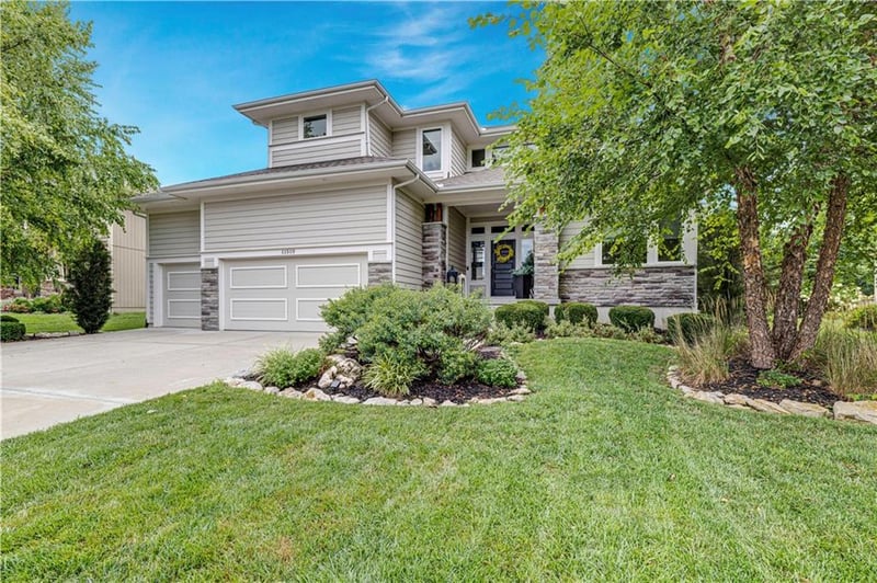 11510 W 157th Ter, Overland Park, KS 66221