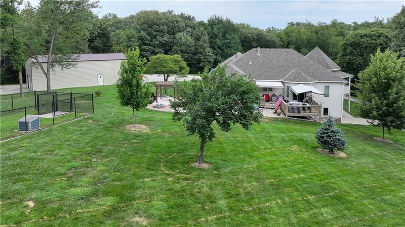 9897 SW 223rd St, Trimble, MO 64492