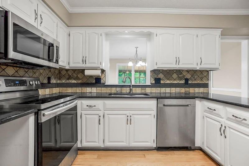 15855 Gardner W Rd, Gardner, KS 66030