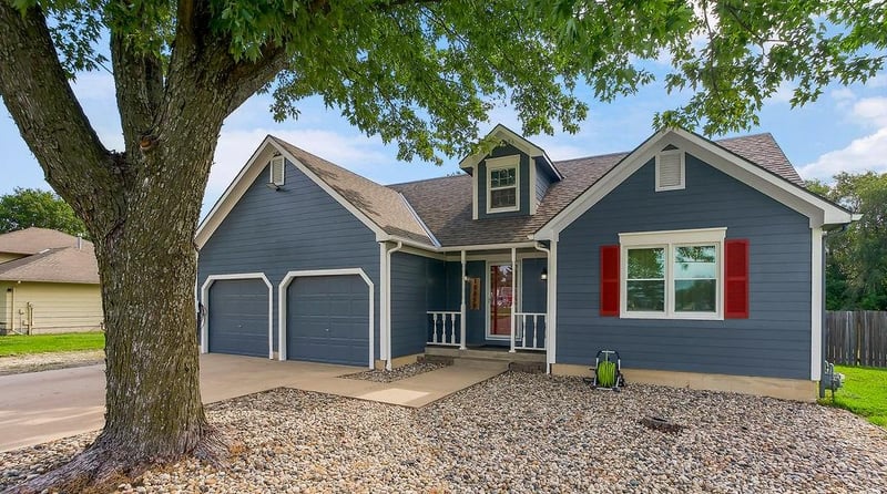 15855 Gardner W Rd, Gardner, KS 66030