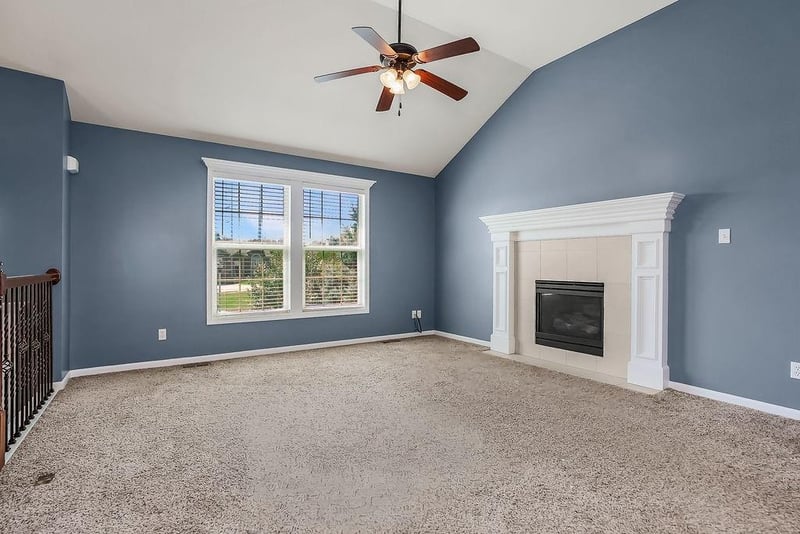 19588 W 107th St, Olathe, KS 66061