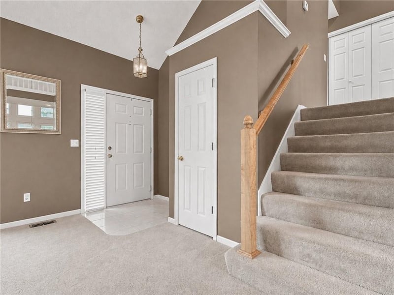 7338 N Booth Ave, Kansas City, MO 64158