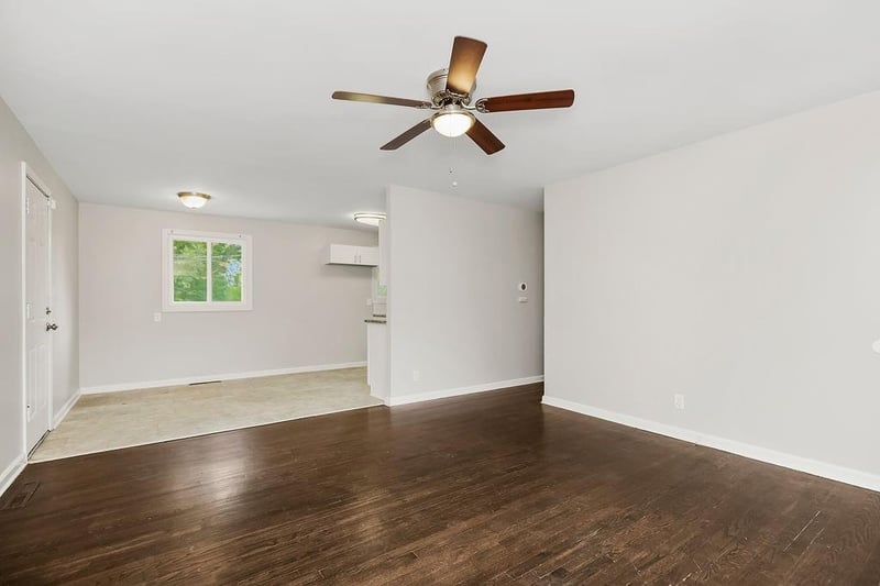 7304 E 85th Ter, Kansas City, MO 64138