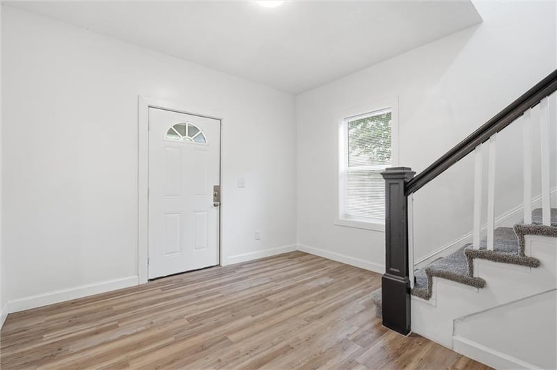 2130 E 24th St, Kansas City, MO 64127