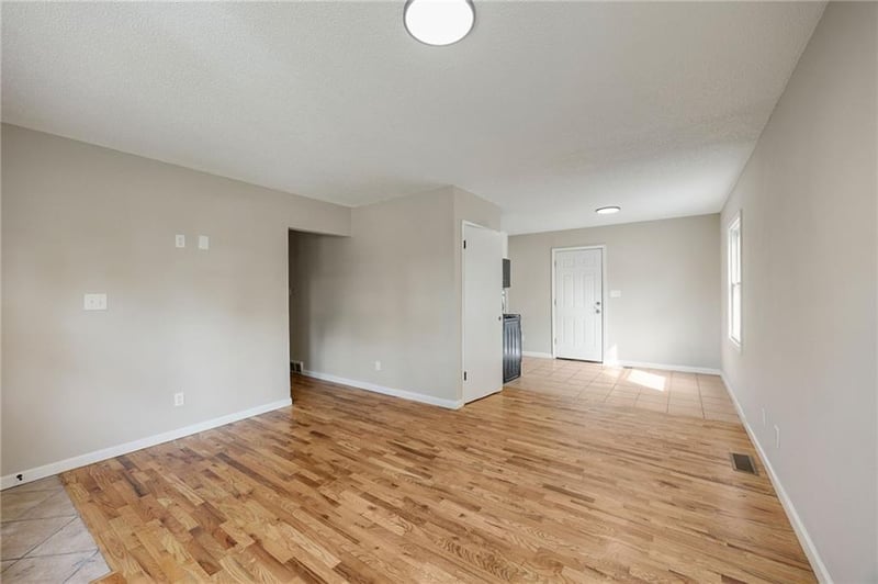 7408 E 49th Ter, Kansas City, MO 64129