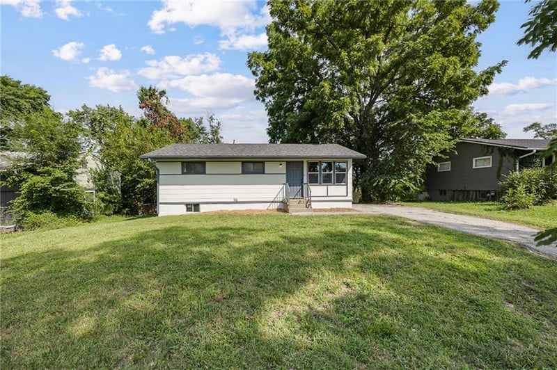 7408 E 49th Ter, Kansas City, MO 64129