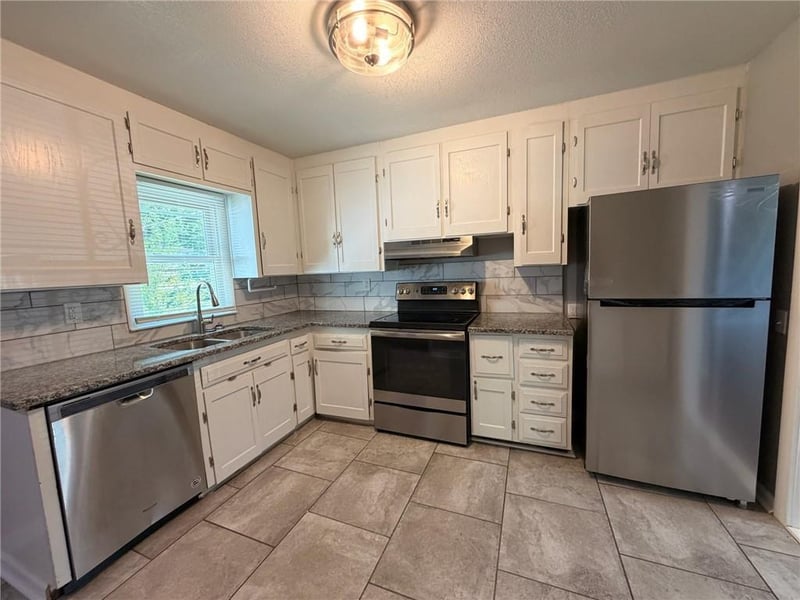 2602 NW 86th St, Kansas City, MO 64154