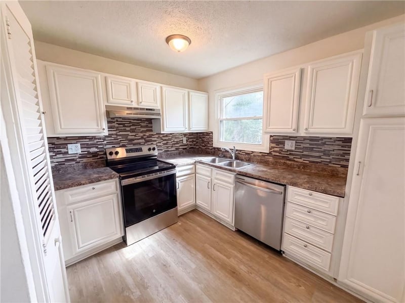 11121 Herrick Ave, Kansas City, MO 64134