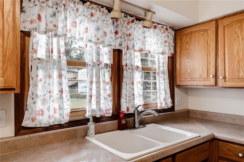 1816 Eastview Dr, Trenton, MO 64683