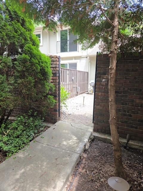 2202 Condolea Ter, Leawood, KS 66209