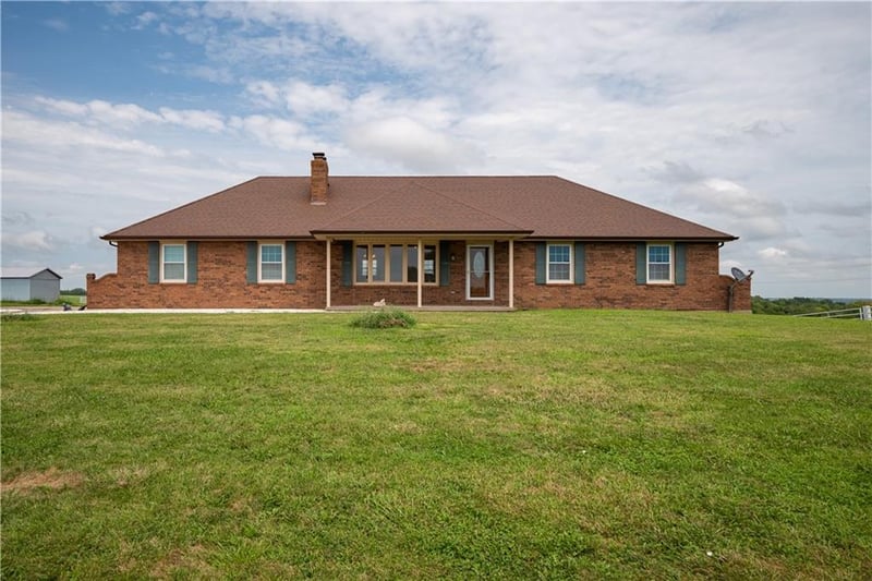 10625 Franklin Rd, Richmond, MO 64085