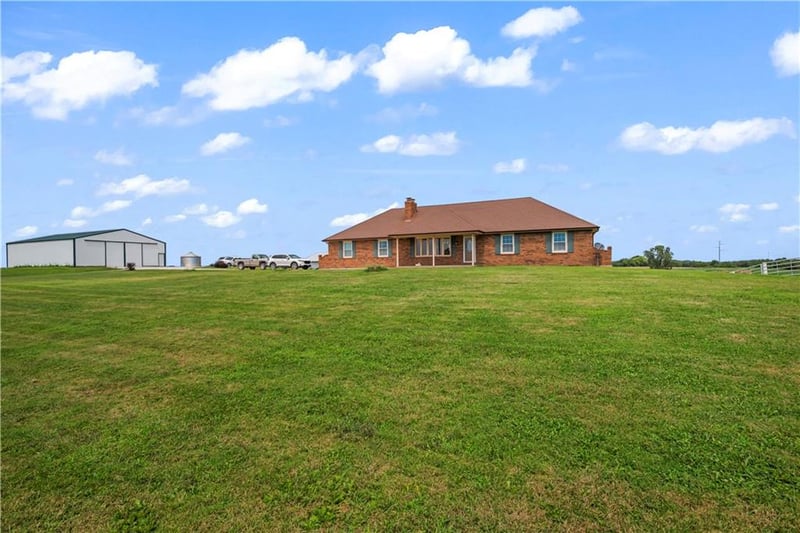 10625 Franklin Rd, Richmond, MO 64085
