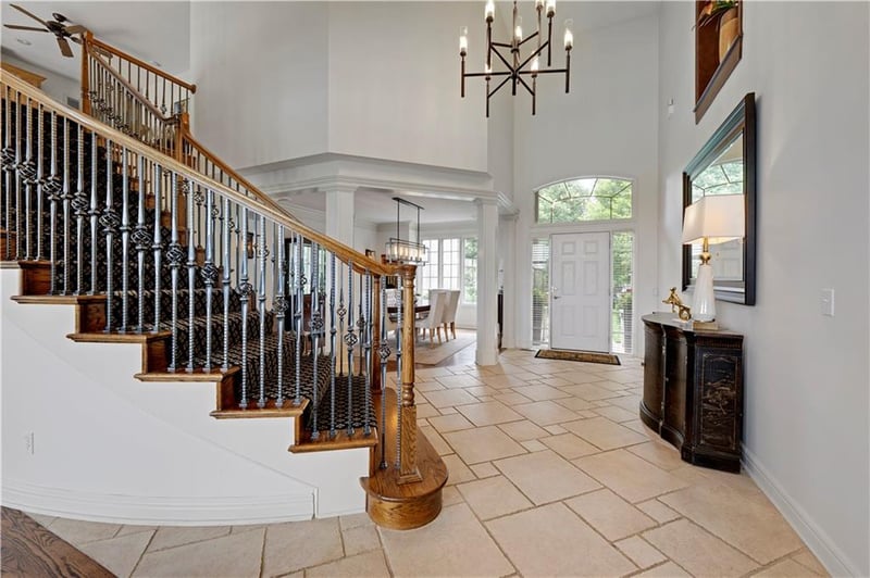 13816 Horton Dr, Overland Park, KS 66223