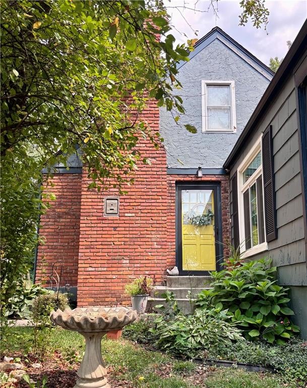 4815 Goodman St, Overland Park, KS 66203