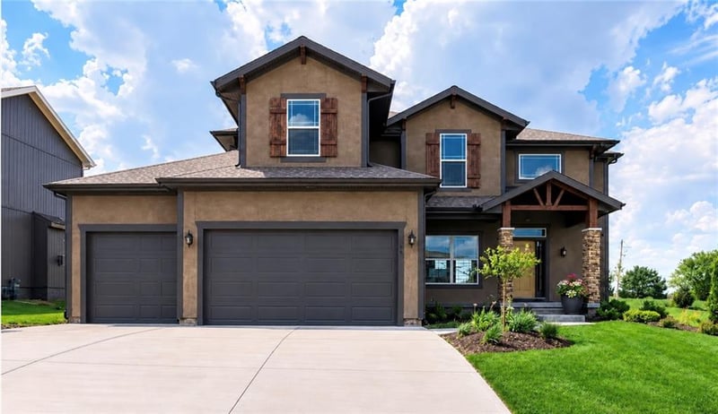 8810 W 165 Ter, Overland Park, KS 66085