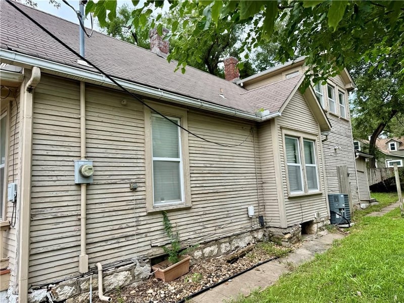 2516 W 43rd Ave, Kansas City, KS 66103