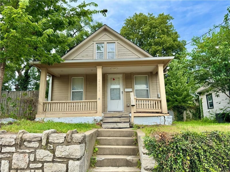 2516 W 43rd Ave, Kansas City, KS 66103