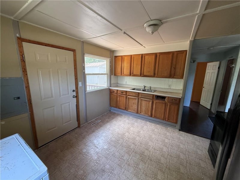 4529 N Forest Ave, Kansas City, MO 64116