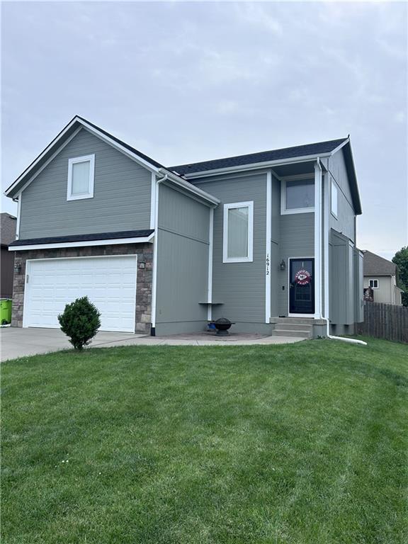 16912 Summit Dr, Belton, MO 64012