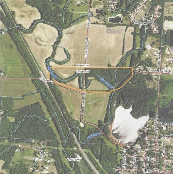 S Boardman Rd, Pleasant Hill, MO 64080