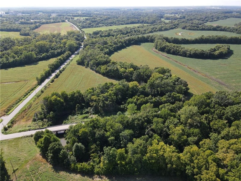 S Boardman Rd, Pleasant Hill, MO 64080