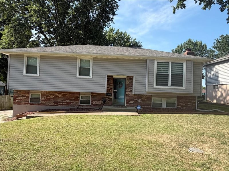 20409 E Millhaven St, Independence, MO 64056