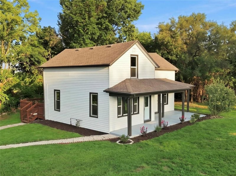 2421 N 72nd St, Kansas City, KS 66109