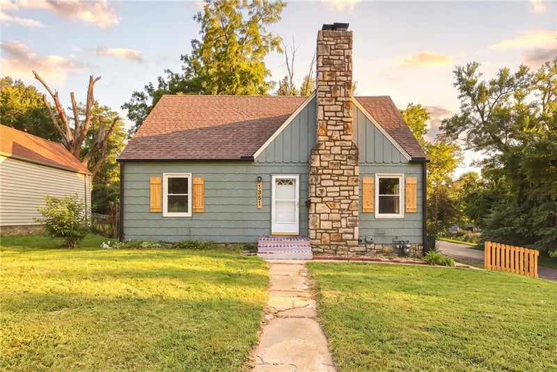 1301 E 80th St, Kansas City, MO 64131