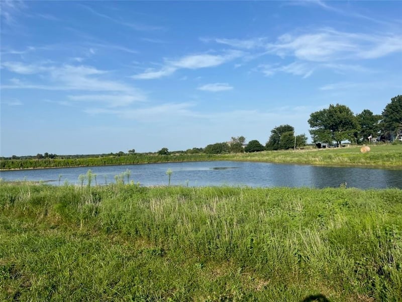 0002 W 311 St, Louisburg, KS 66053