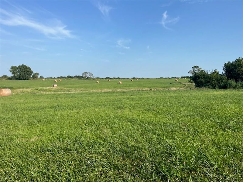 0003 Switzer Rd, Louisburg, KS 66053