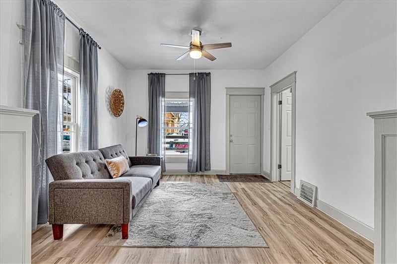 74 S 17th St, Kansas City, KS 66102