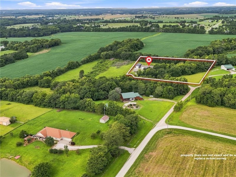 353 NW 1261 Rd, Holden, MO 64040