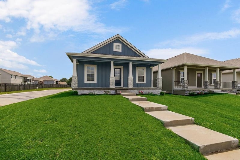 1600 Cottonwood Creek Ave #9, Kearney, MO 64060