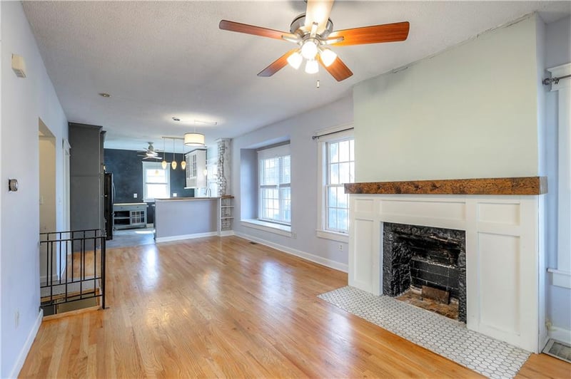 829 W 40 St, Kansas City, MO 64111