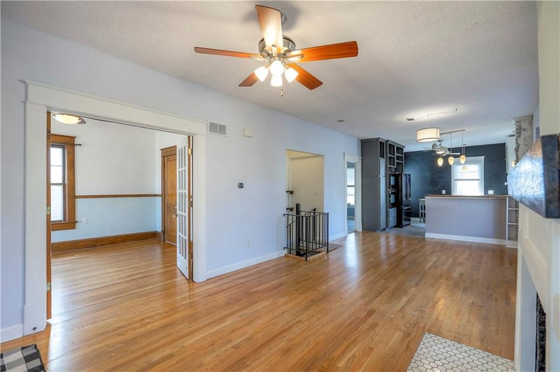 829 W 40 St, Kansas City, MO 64111